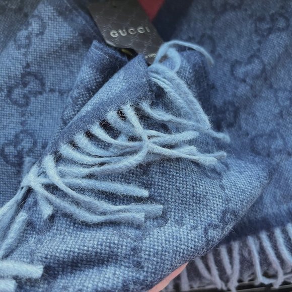 Gucci GG Logo Wool Scarf - Picture 2 of 4
